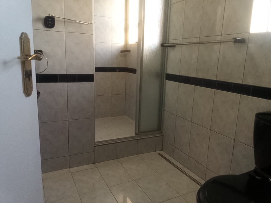 To Let 4 Bedroom Property for Rent in Sedgehill Western Cape